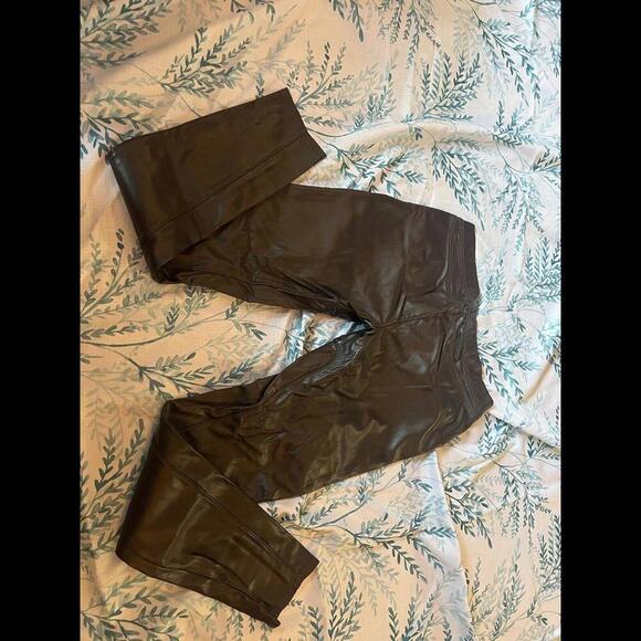 Abercrombie & Fitch Dark Brown Faux Leather Pants Leggings Size M NWOT - Picture 5 of 8